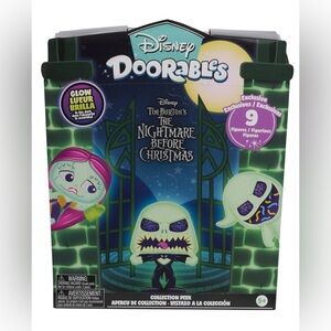 Disney Doorables Nightmare Before Christmas Exclusive Glow in the dark Set